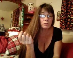 Old YouTube Vid: Trailer Park MILF has Soft Soles and Big Tits