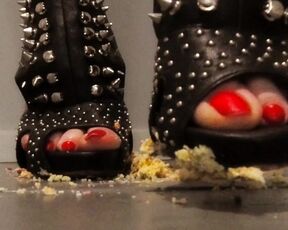 Cup Cake Food Crush with Spikey High Heels