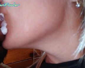 Close up Kissing HD- 1080