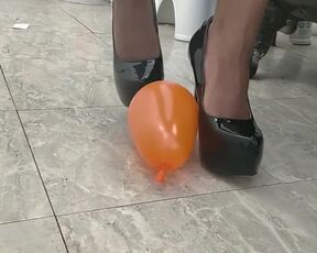 stomping, trampling, crushing, feet, soles, foot, foot fetish, toe, foot slave