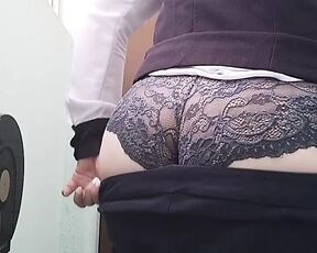 sexy mexican girl big butt big ass take out all her clothes in the bathroom of her office and show all her sexy ass