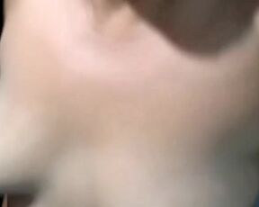 TETAS GRANDES Y SABROSAS