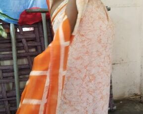 Aged aunty super saree