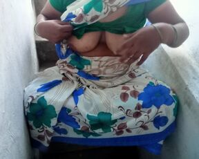 Tamil village teacher priyanka aunty boobs pissing