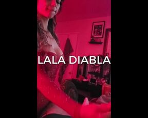 La diablita loves sucking daddy’s  fat cock