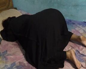 35 year old Muslim MILF fucked in the ASS by Husband