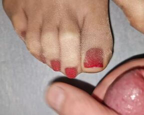 Cum on nylon red toenails